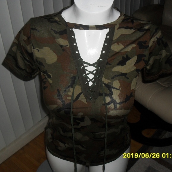 New Camo Top Large - Picture 4 of 4